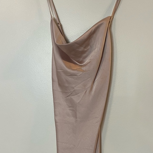 🆕 Express Gold Slip Dress - Picture 2 of 5